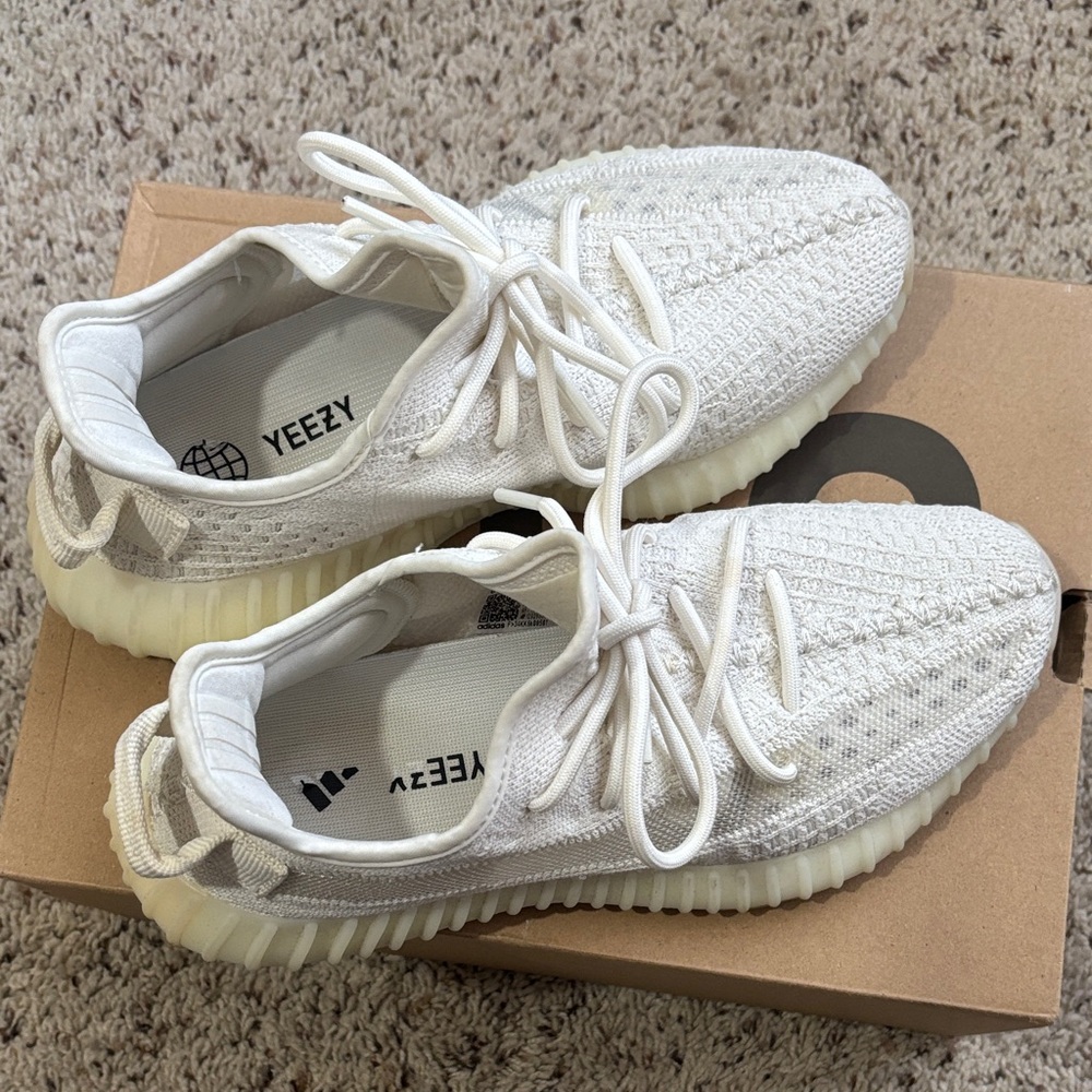 Adidas Yeezy Boost 350 V2 Bone Size 6.5 Sneakers Men